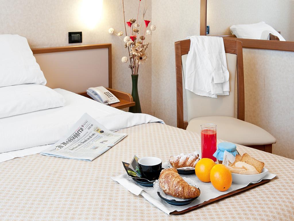 Hotel Ristorante Dragonara Сан-Джованни-Театино Экстерьер фото